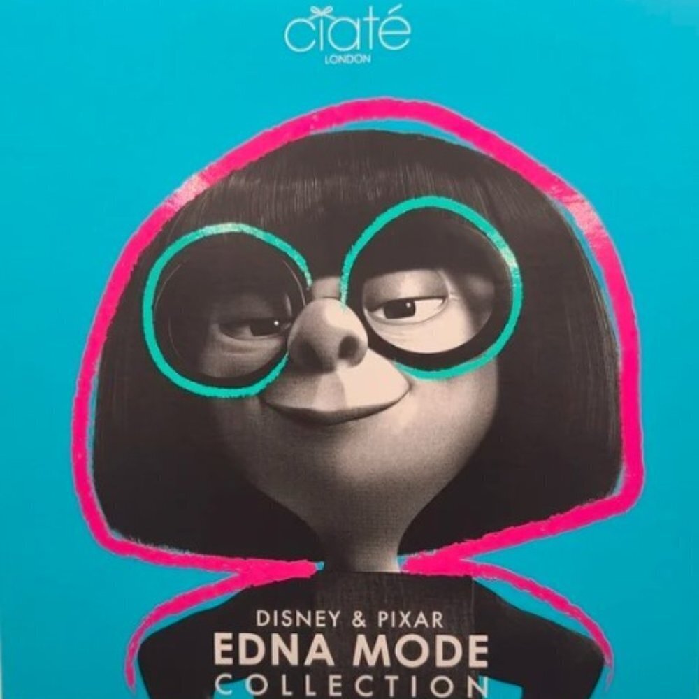 Edna Mode Never Look Back Face Palette The Incredibles